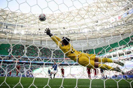 哲人柏拉图 哲人柏拉图