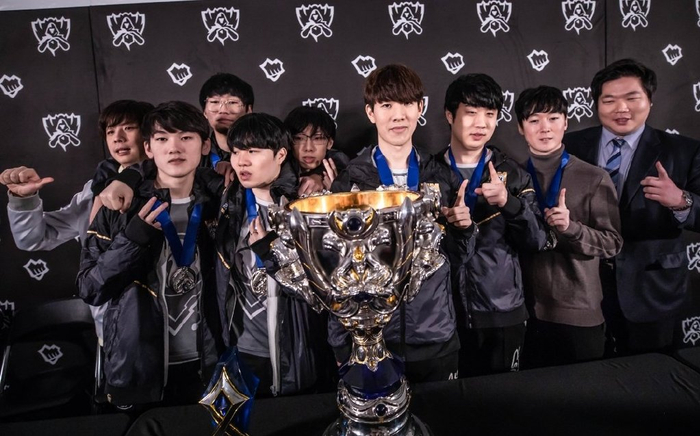 毫不手软 毫不手软