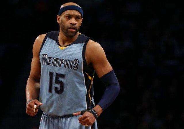 以陪伴对抗 以陪伴对抗